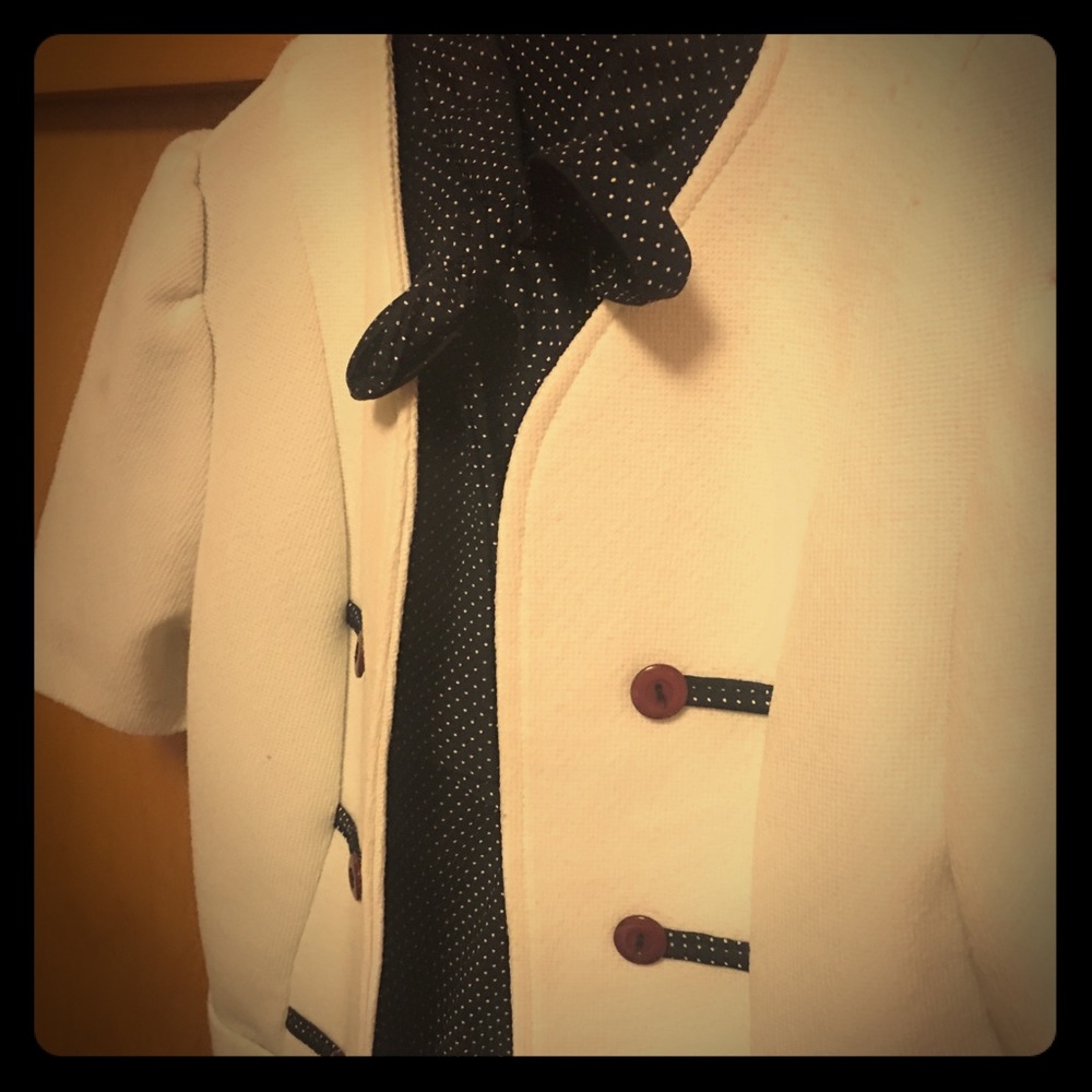 Vintage women’s suite
